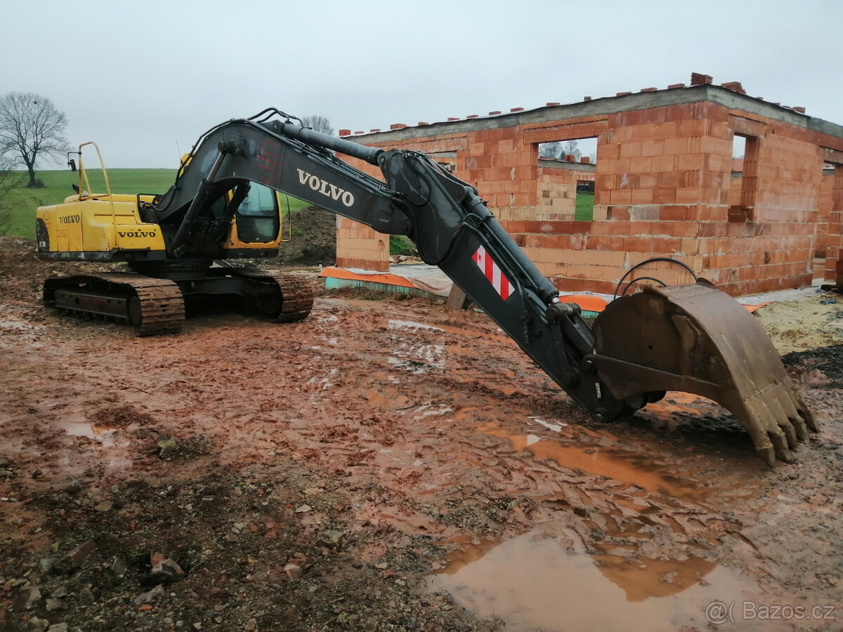 Pásový bagr Volvo EC 210 - 6