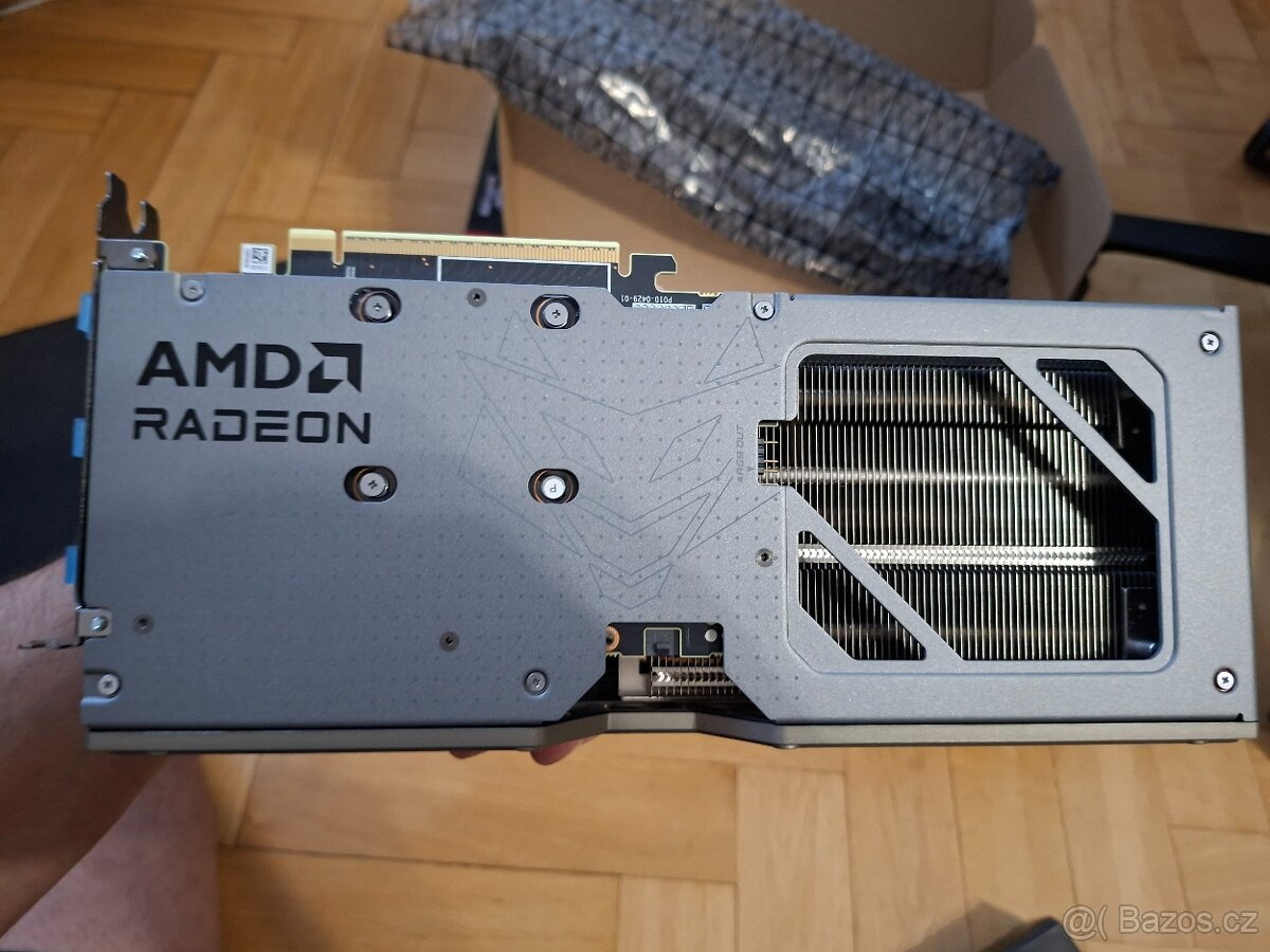 Sapphire Nitro+ RX 9060 XT - 6