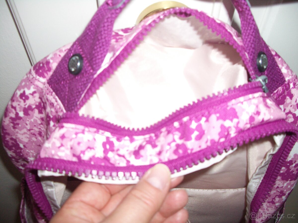 Dívčí školní batoh zn.KIPLING + penál + box TOP stav - 6