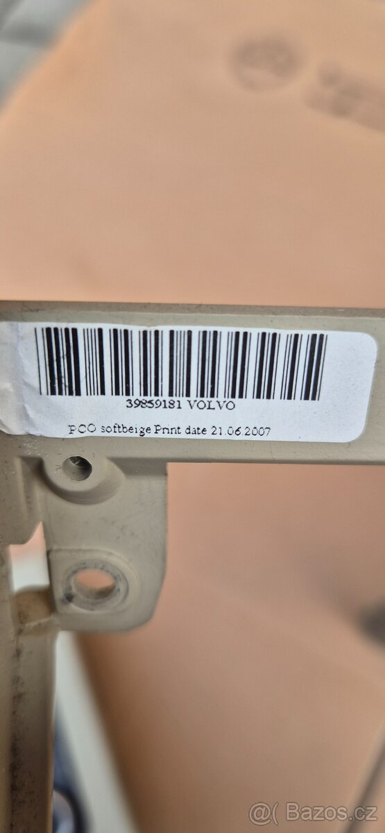 Středový tunel Volvo XC70 P3 - 6