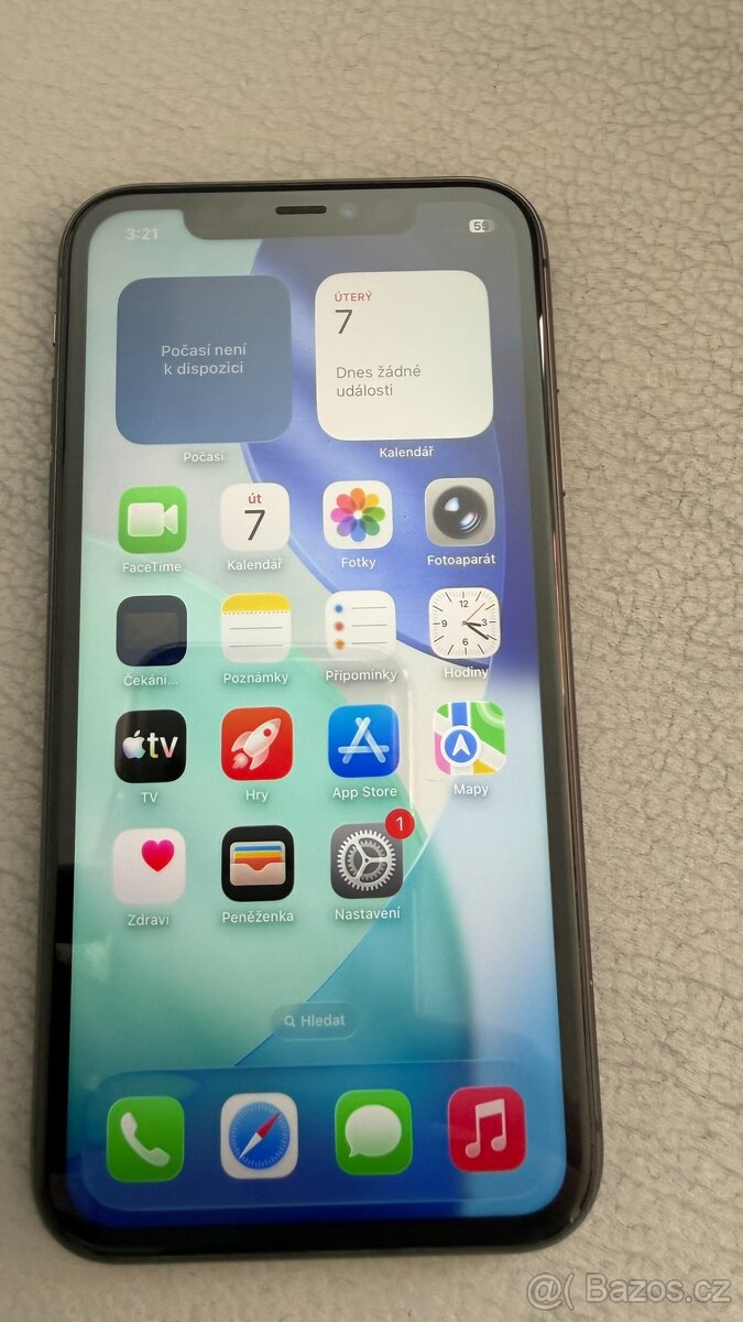 Apple iPhone 11, 64GB Black - 6