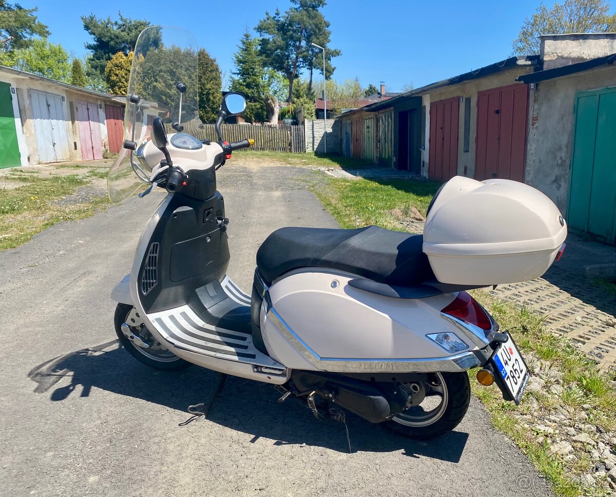 Skůtr 125 - 6