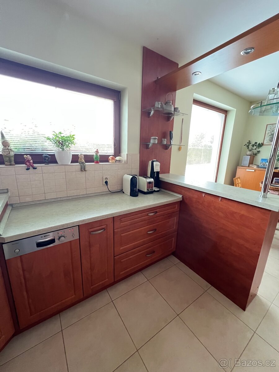 Prodám plně funkční kuchyňskou linku - 6