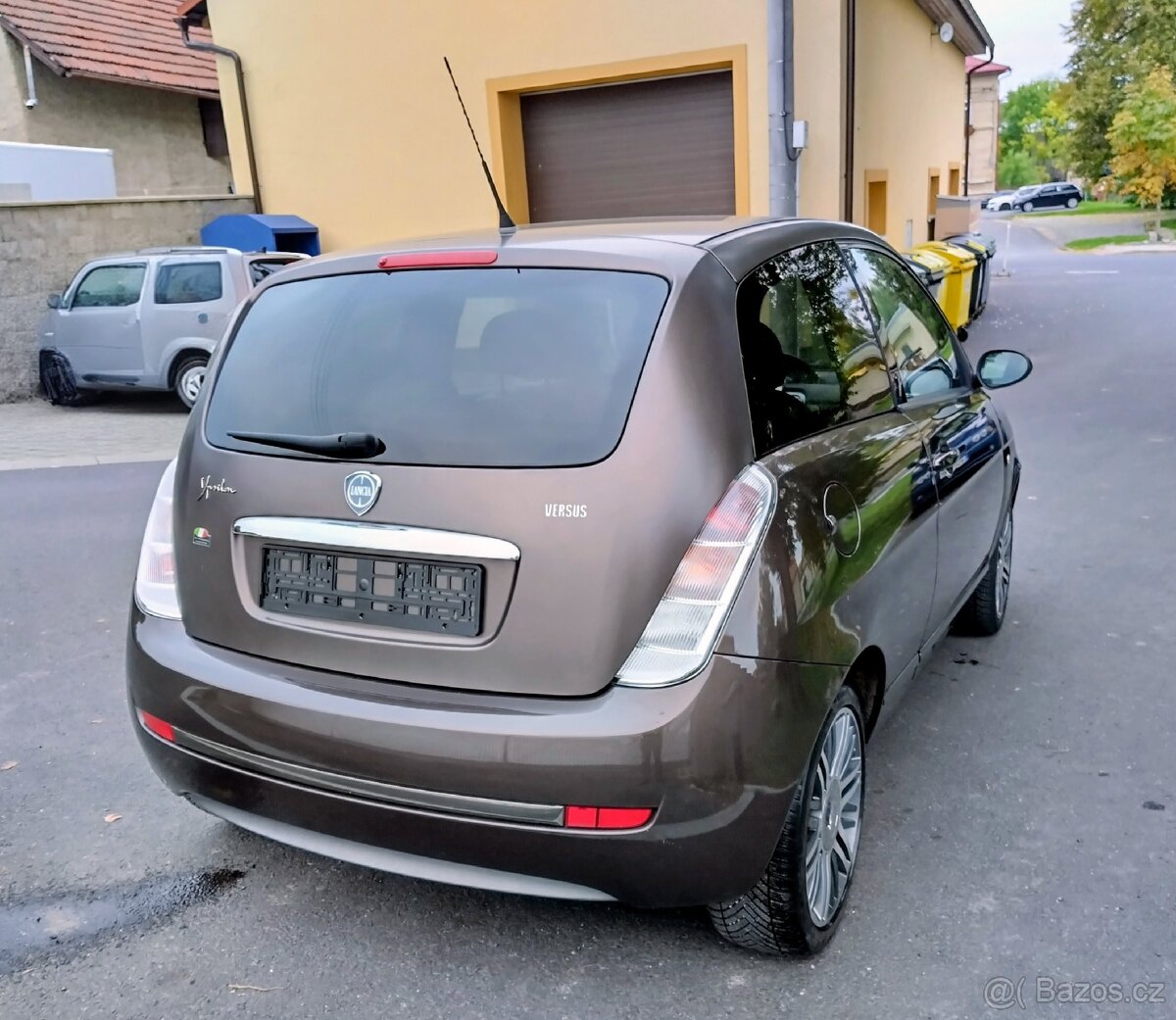 Lancia Ypsilon 1.4 70 KW Versus 1 z 500ks - 6
