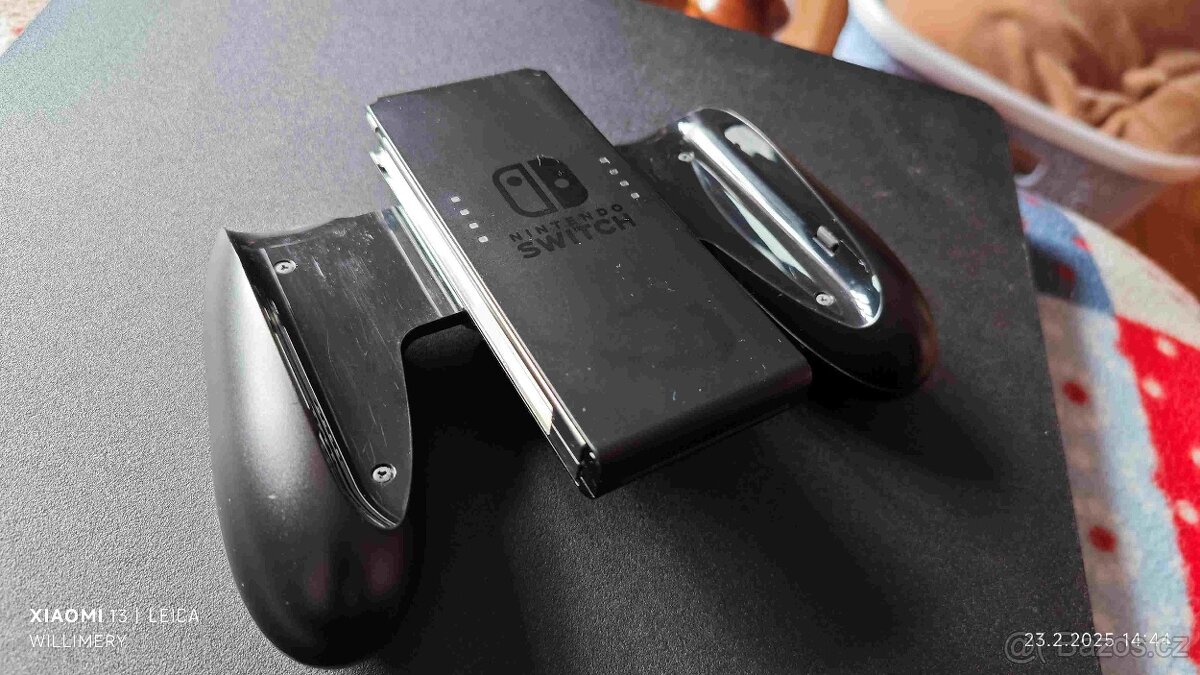 NINTENDO SWITCH + 4HRY - 6