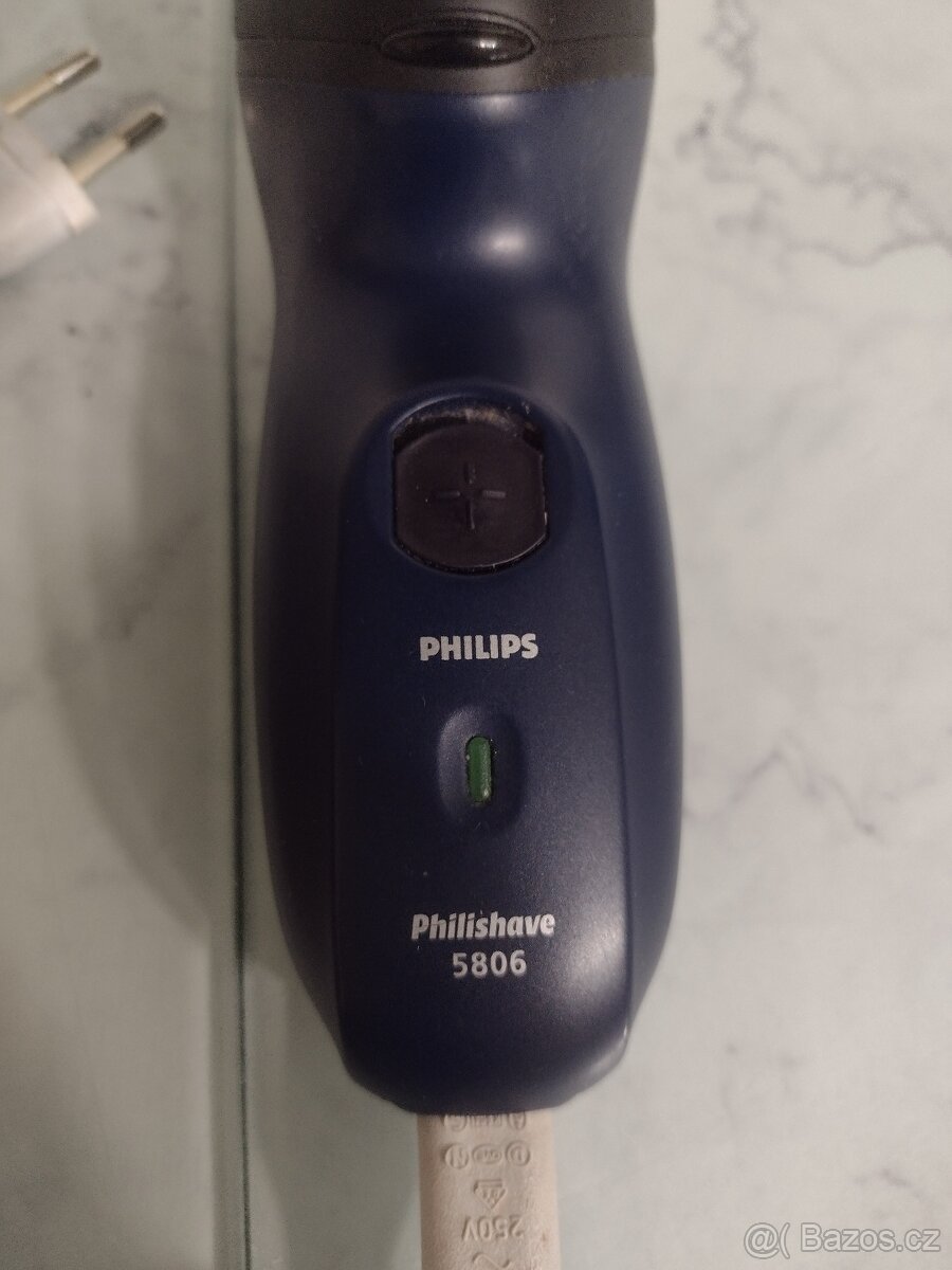 HOLICÍ STROJEK PHILIPS PHILISHAVE 5806 - 6