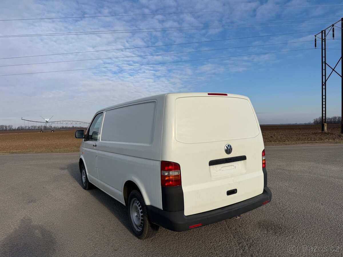 VW Transporter T5 - 6
