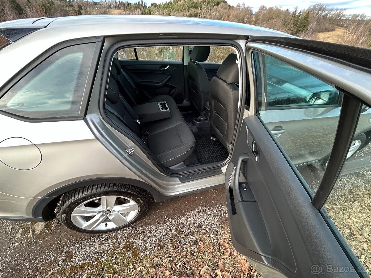 Prodám Škoda Rapid Scout 1.2 TSI - 6