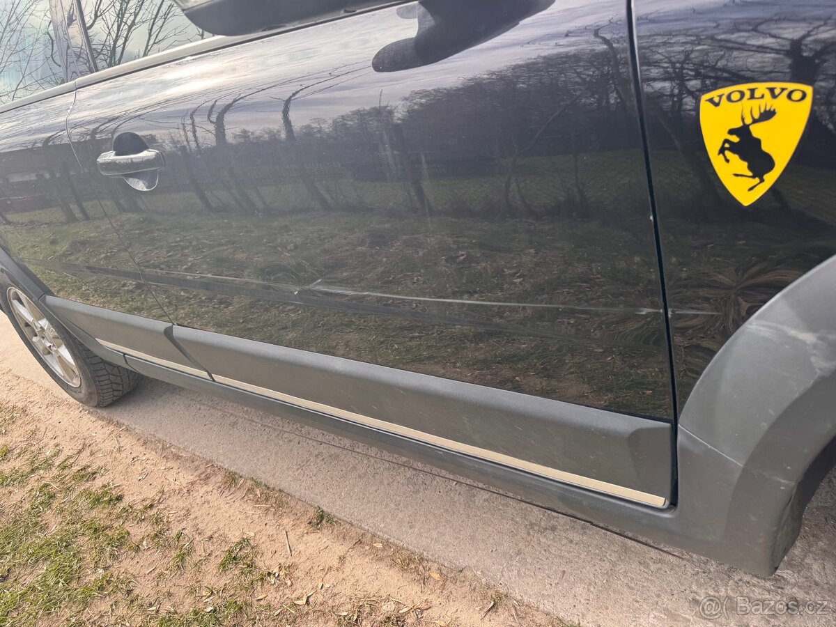 Volvo XC70 D5 AWD - 136kw - 6