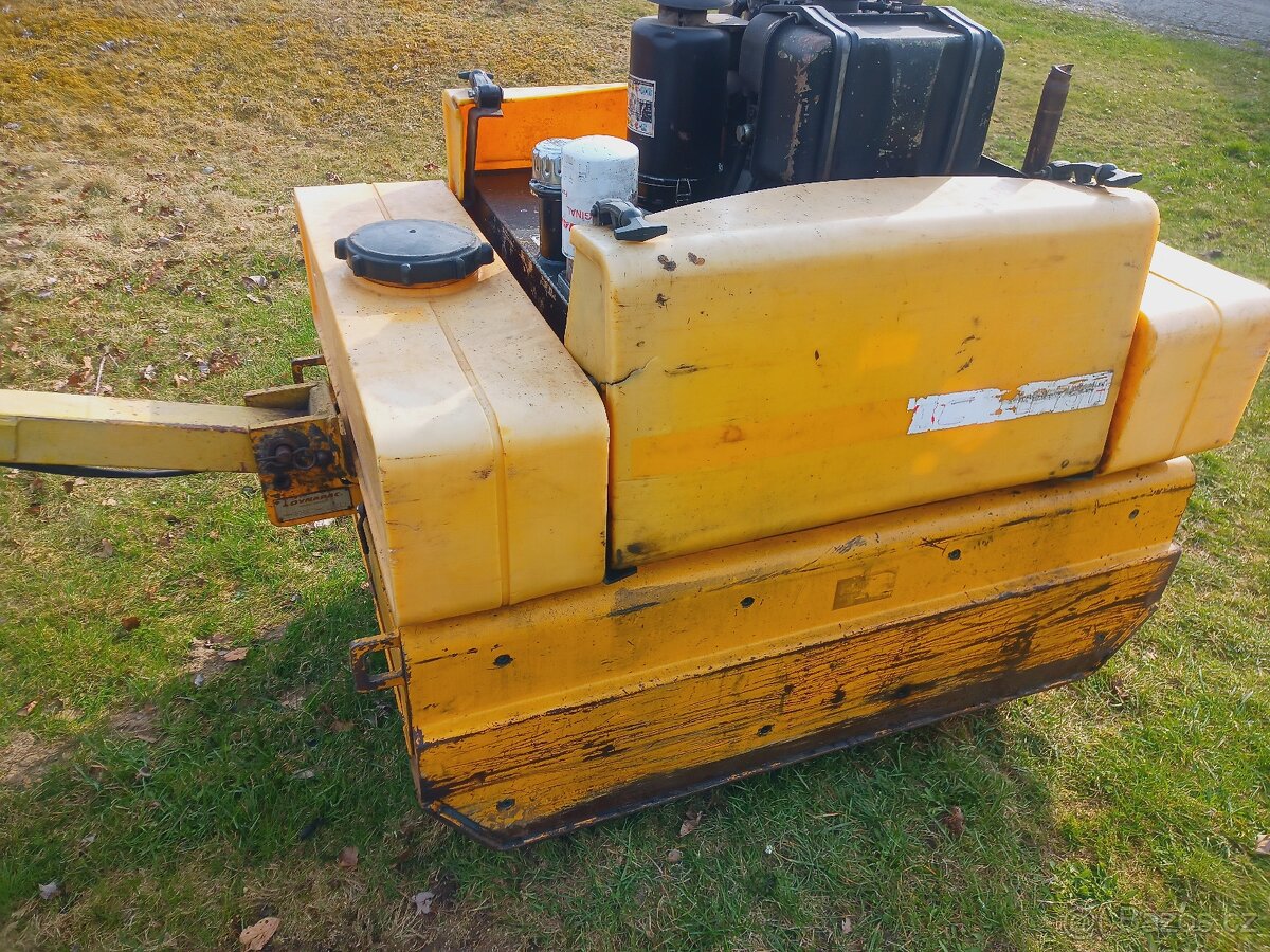 Ručně vedený válec Dynapac - 6