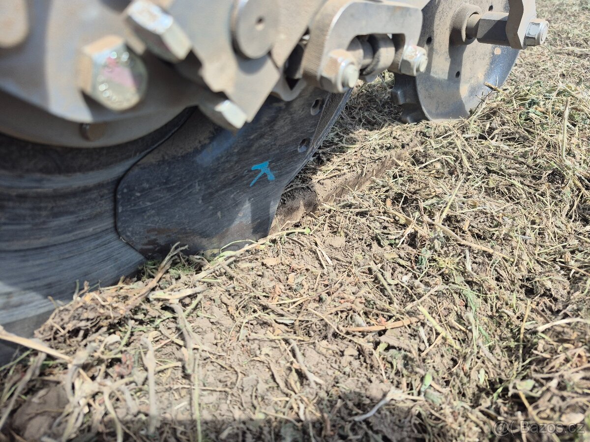 NO TILL secí stroj pro přímé setí HORIZON DSX 60-18 - 6