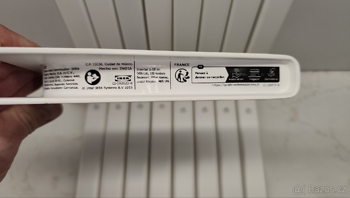 Konzoly na police - regály - 6