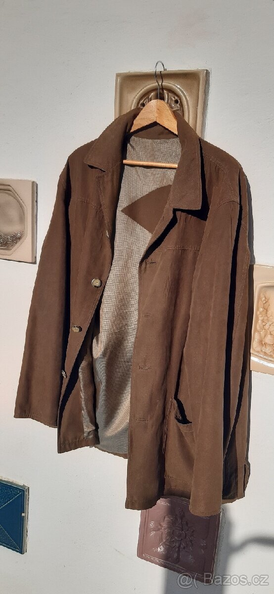 Dřevěná kasička - na bydlení + lakované samorosty + bunda - 6