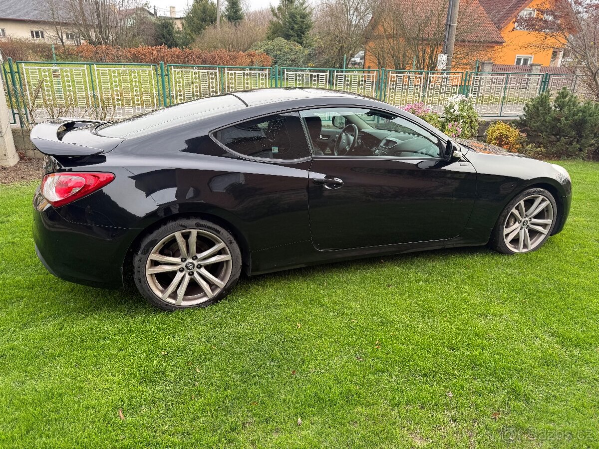 Hyundai Genesis Coupe 3.8 (2010) Track Edition 223 kW - 6