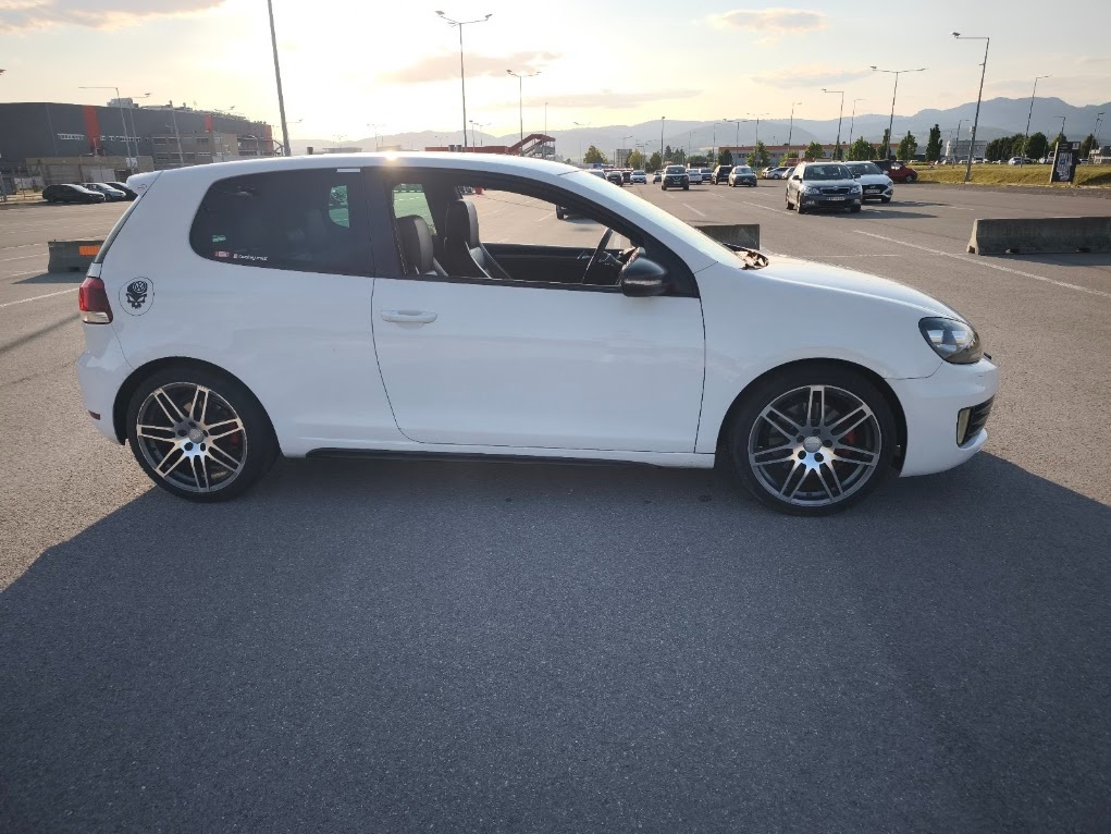 Volkswagen Golf, 6 GTI 2,0Tsi 155kw - 6