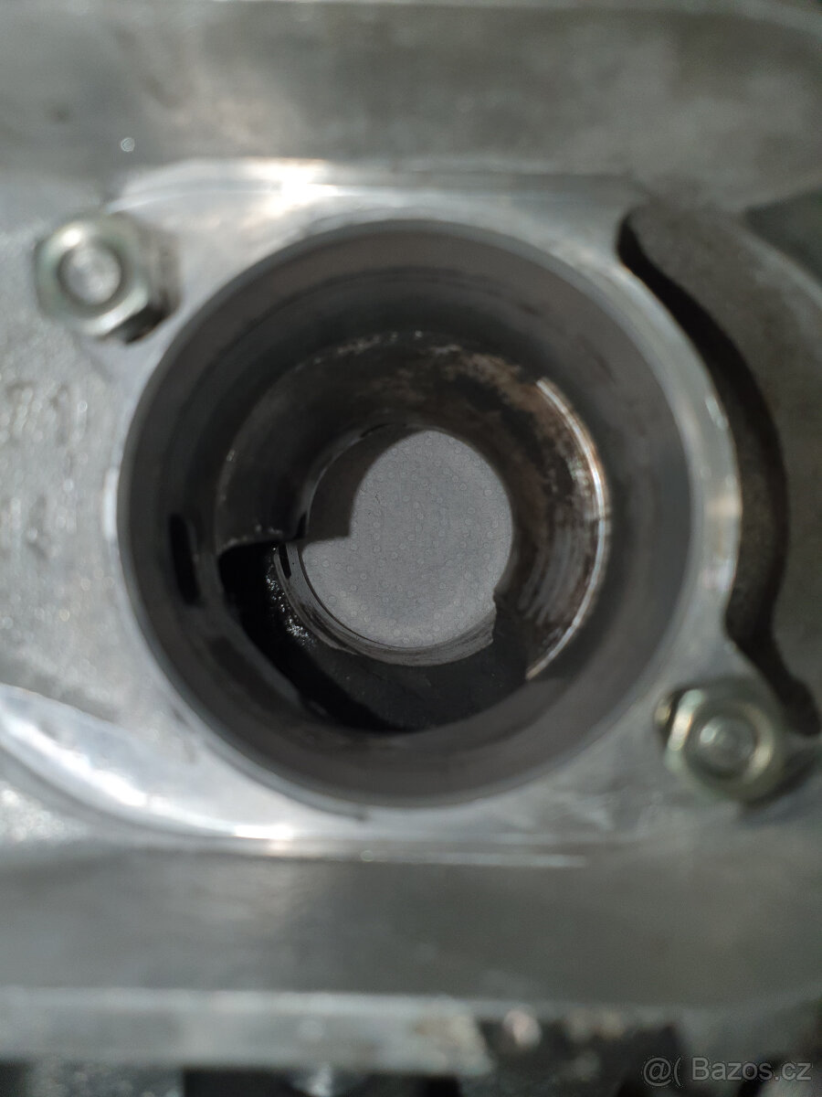 Válec ČZ 125/519 - 6