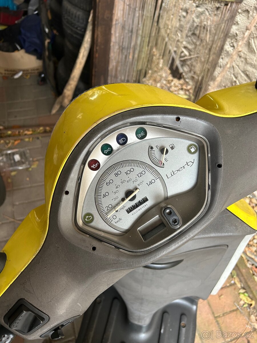 Skútr piaggio liberty 125s - 6