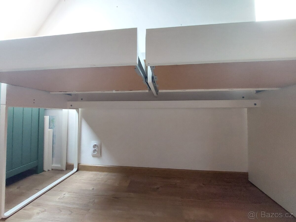 Psací stůl Ikea Micke - 6