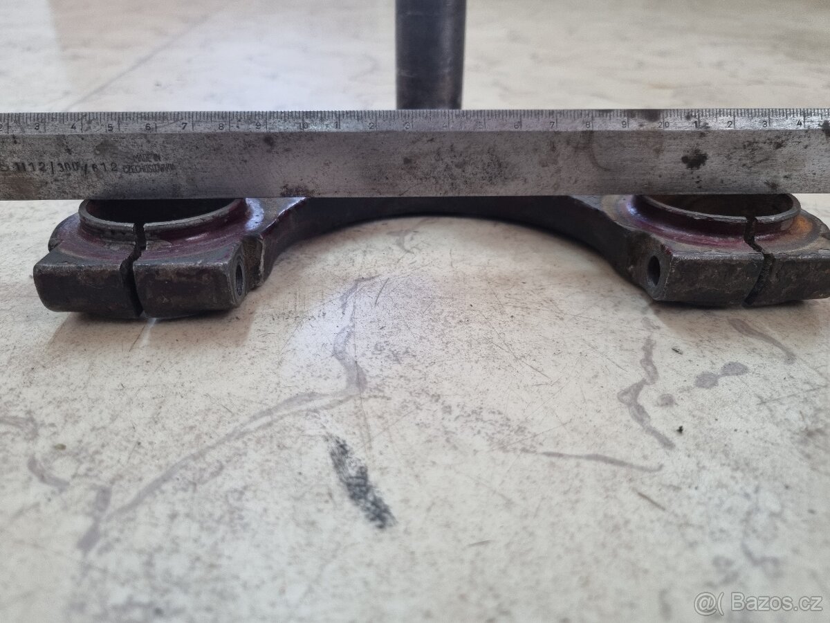 Jawa pérák FJ nebo Ogar - spodní brýle a držák řidítek. - 6