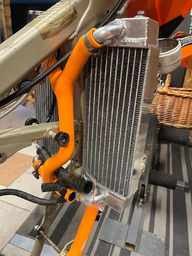 KTM 125 200 250 300 / SX EXC XC MXC chladič - 6