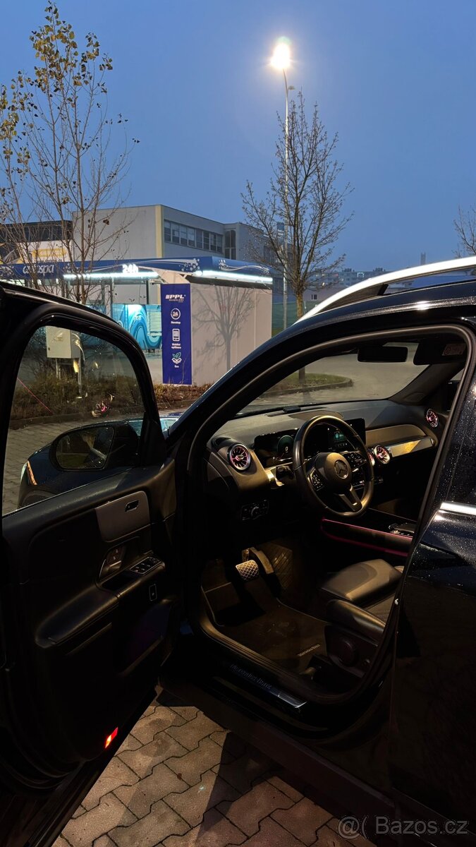 MERCEDES GLB 180D - 6