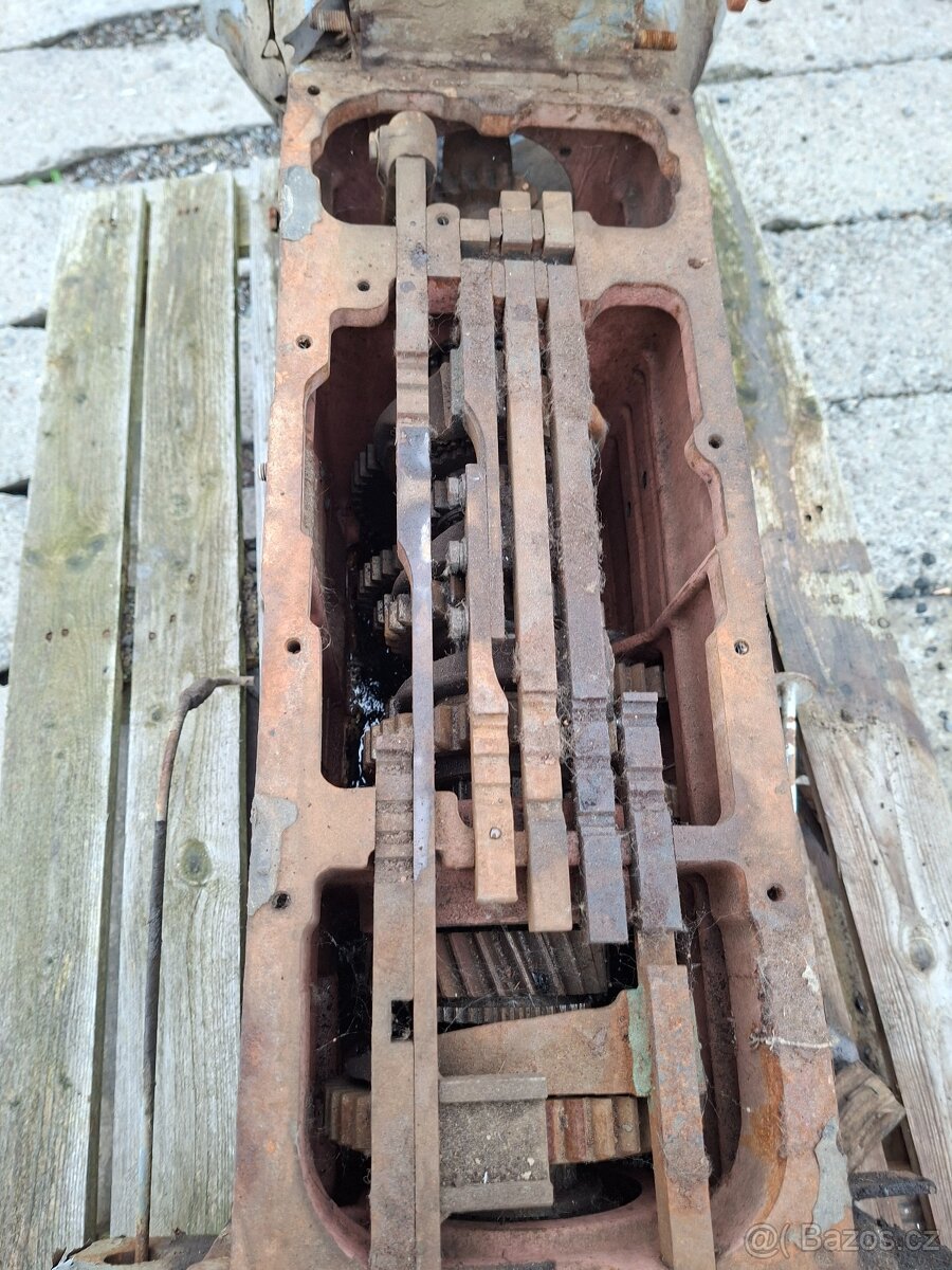 Zetor 6911 prevodovka - 6