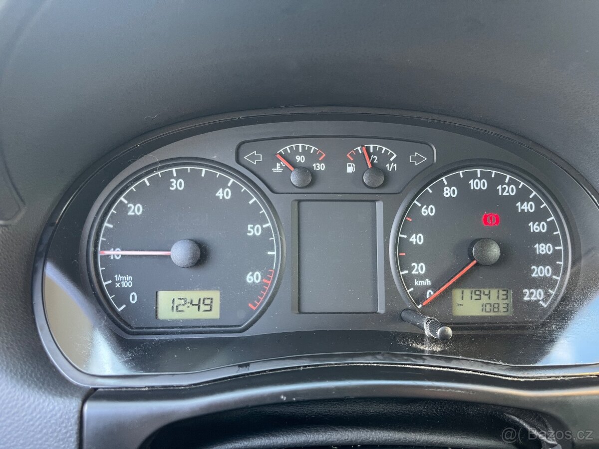 VW Polo 9N 1.4 16v - 6