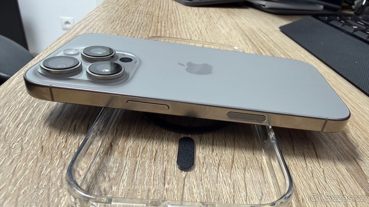 iPhone 16 Pro 128 přírodní Titan - 6