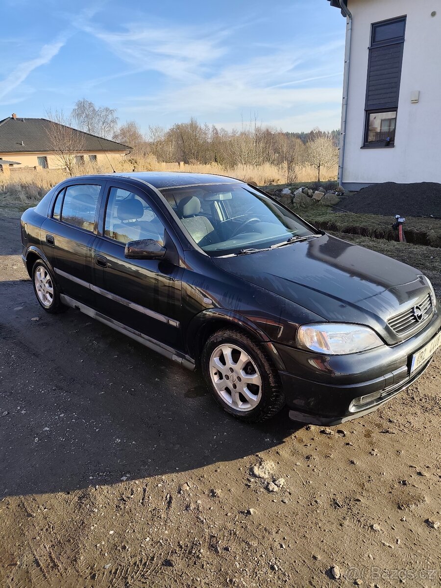 Prodám Opel Astra na ND - 6