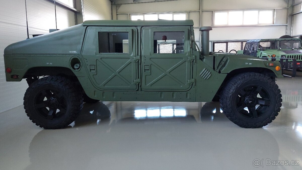 Hummer H1 / HMMWV slant back - 6