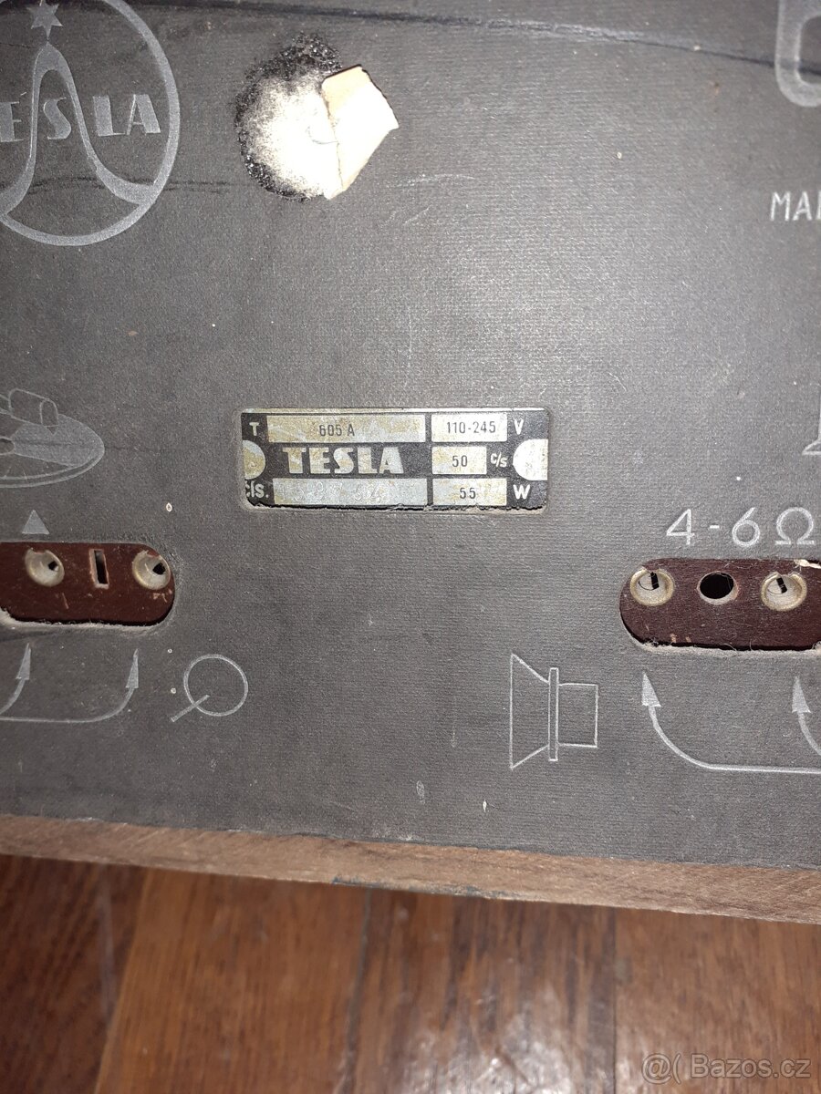 Retro gramofon Supraphon, rádio Tesla 605 A - 6