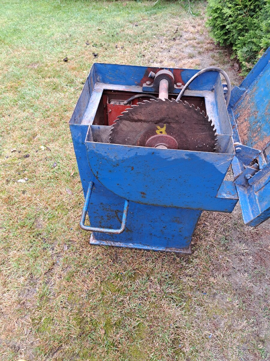 Starší stolová pila - 6