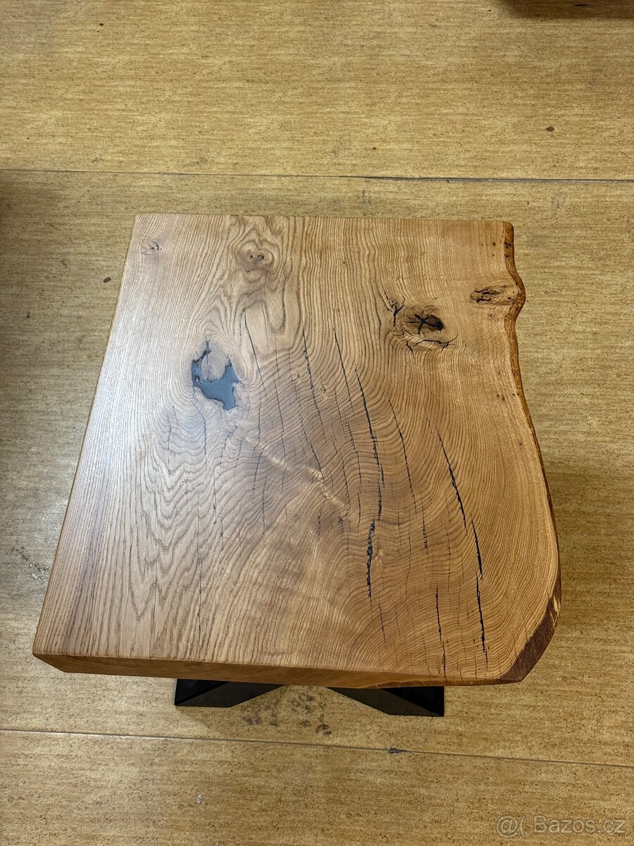 Masivní jídelní stol z dubu - 6