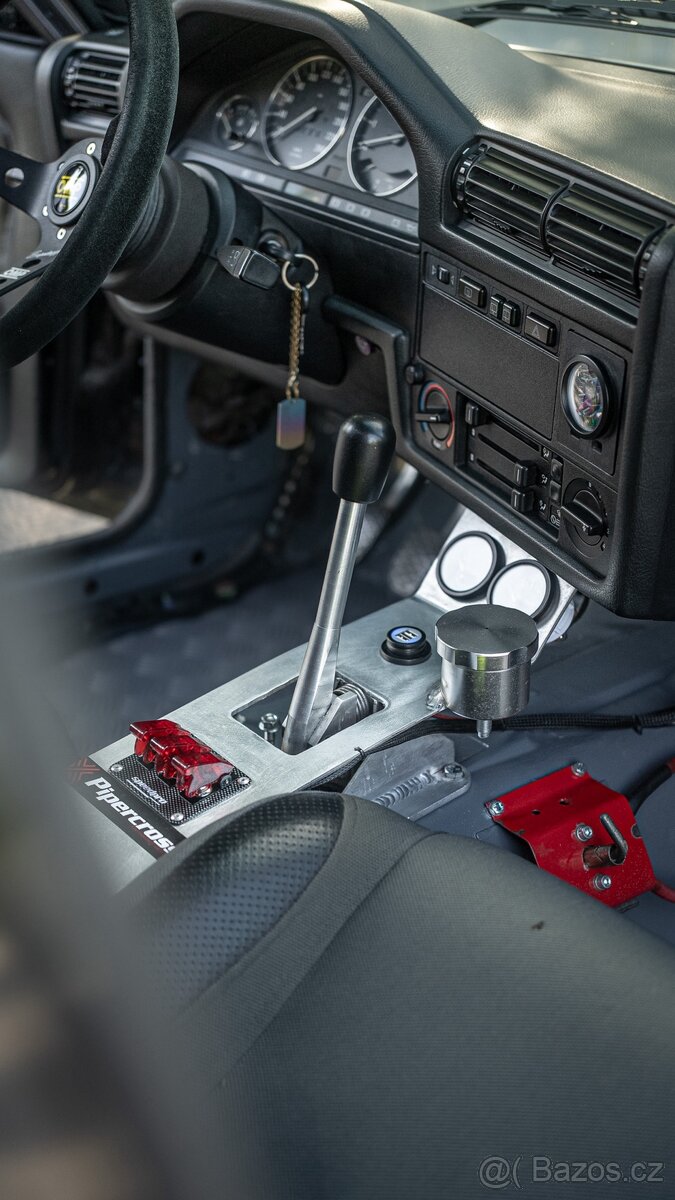 Bmw E30 4.0 v8 m60b40 - 6