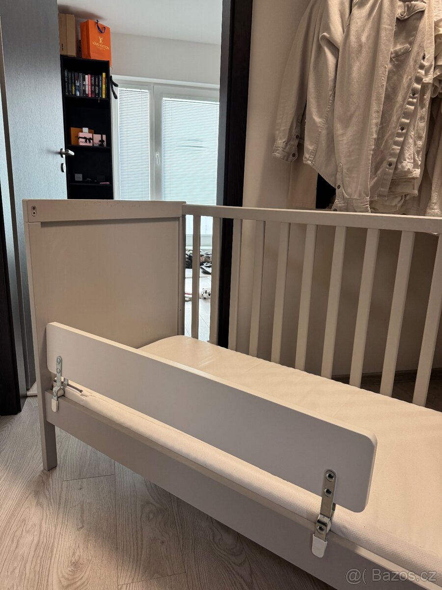 Dětská postýlka s výbavou - 6