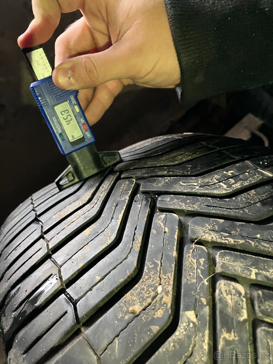Sada celoroční MICHELIN CROSSCLIMATE 245/45R17 - 6