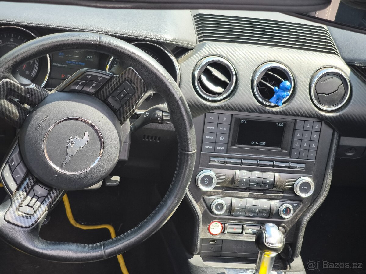 Prodám Ford Mustang 3,7 V6 Cabrio - 6