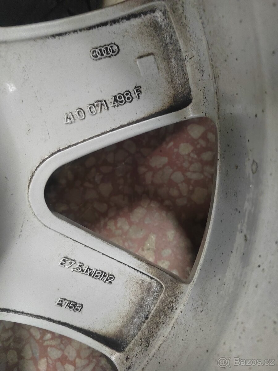 Audi Q7 originálni alu disky 18" - 6