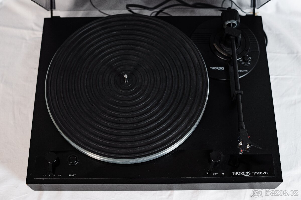 Gramofon THORENS - 6