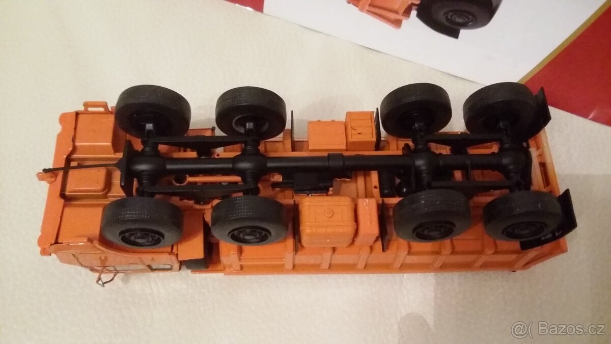 Tatra 813 8x8 S1 De Agostini 1/43 - 6