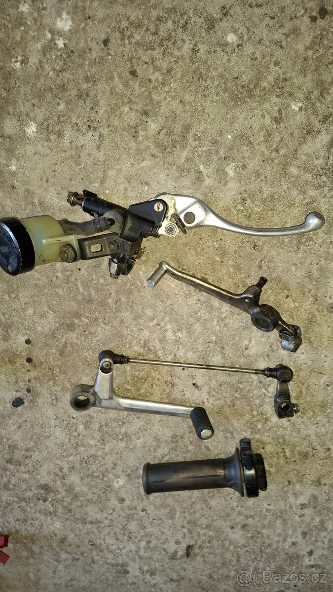 Honda CBR 900 RR nahr.dily - 6