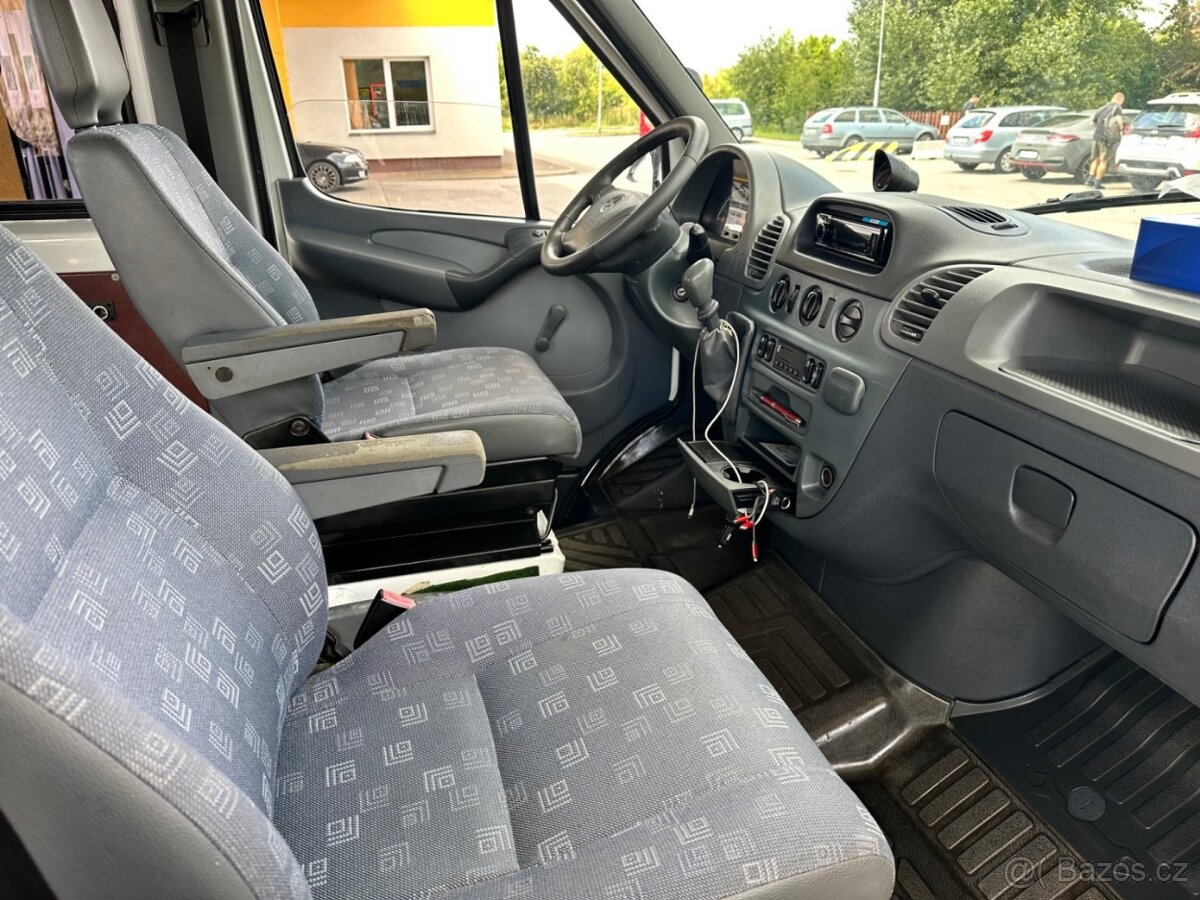 Mercedes-Benz Sprinter 2.2CDi 9MÍST, TEMPOMAT - 6