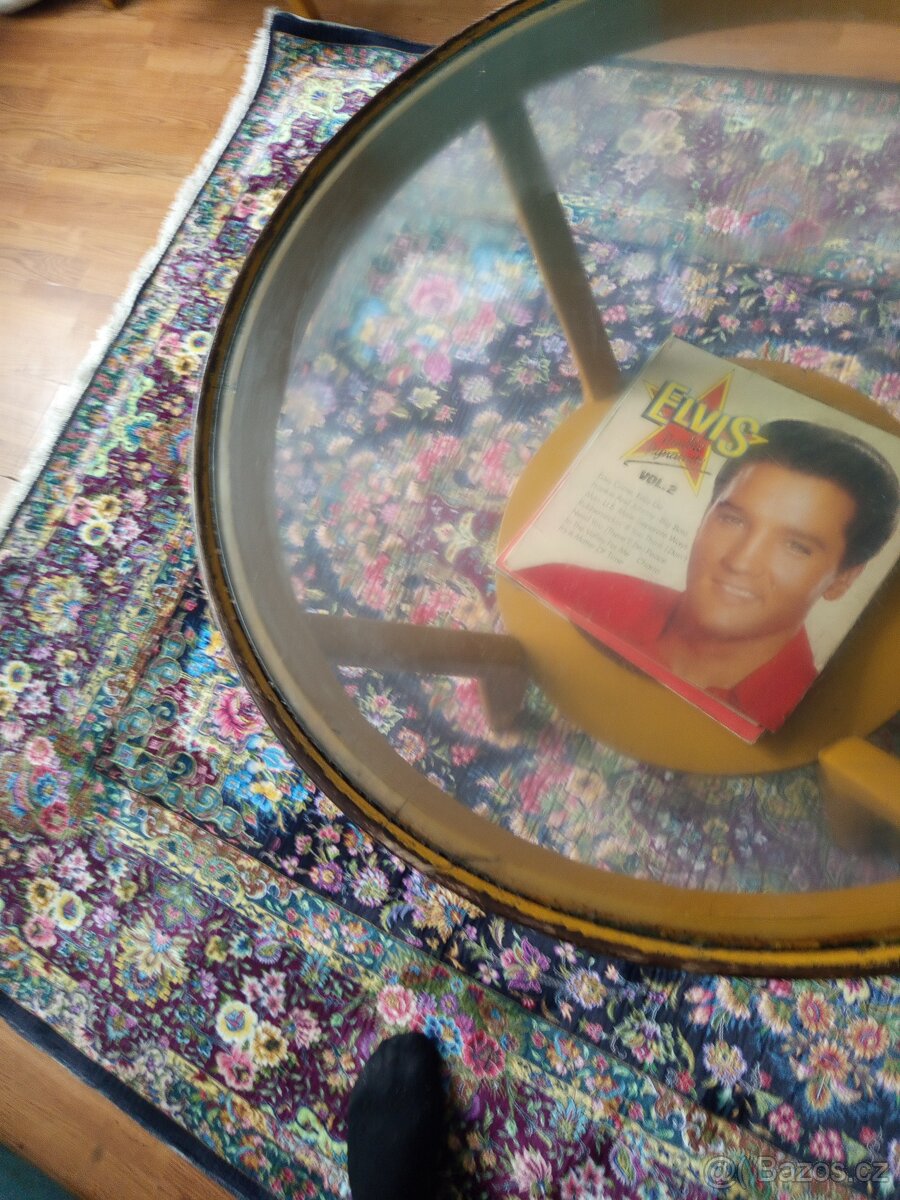 Konferenční stolek - 6