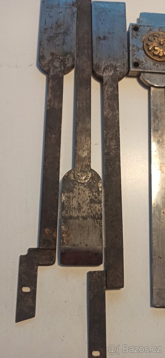 Kovani k trezoru - 6