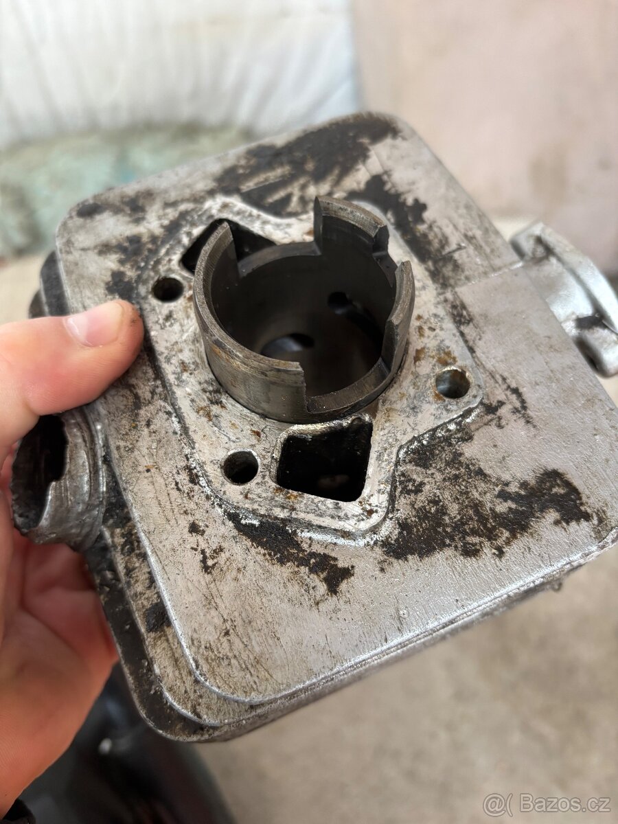 Válec a karburator Simson - 6