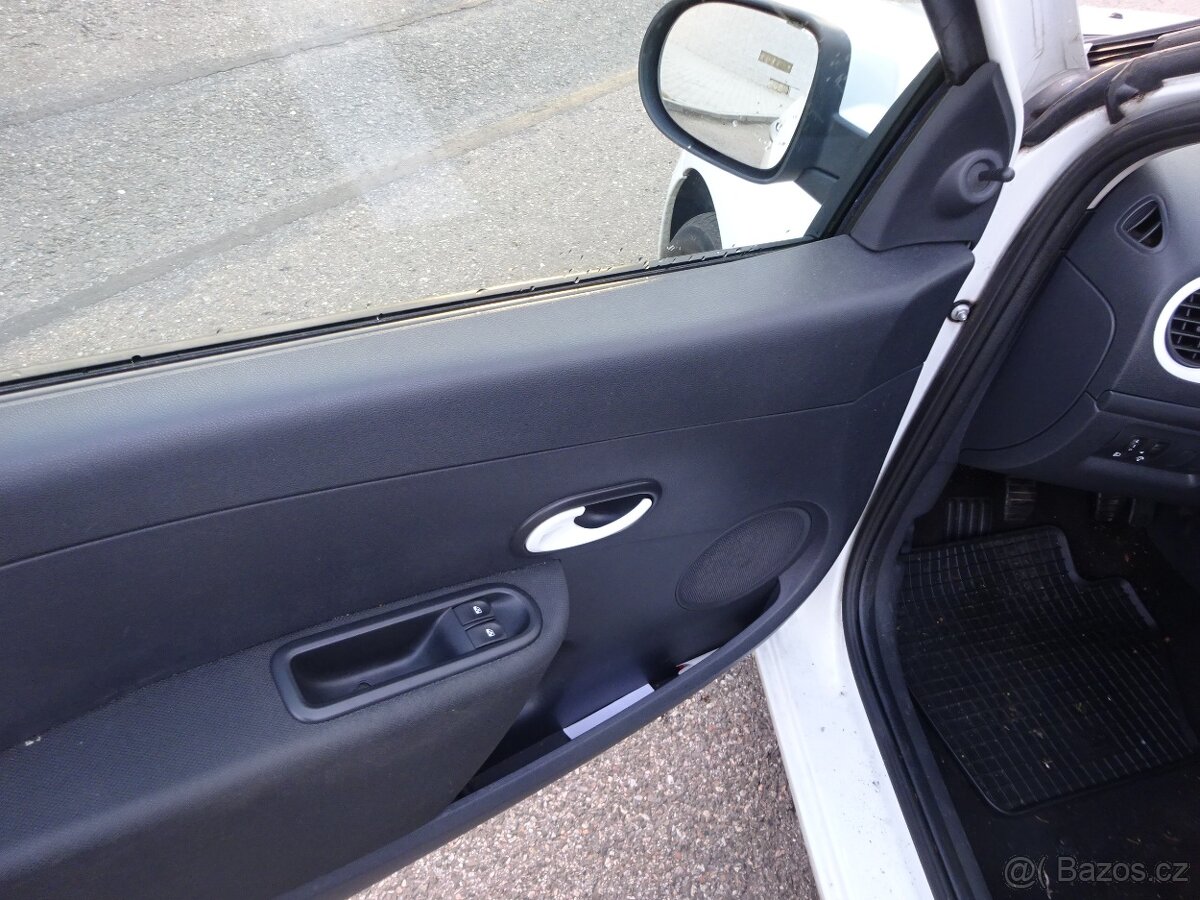 Renault Clio 1.2i r.v.2012 (55 kw) stk:7/2027 - 6