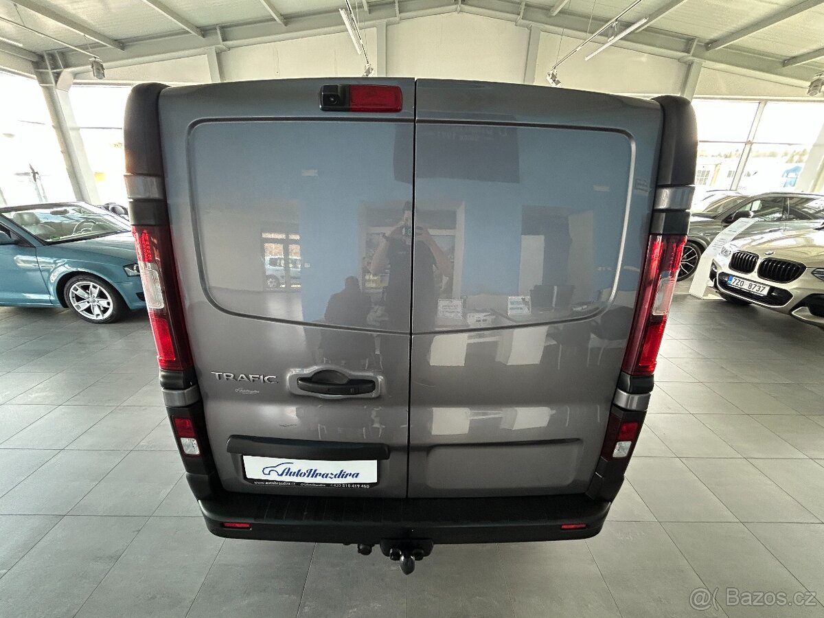 Renault Trafic 1.6 dCi,1.MAJITEL,ODPOČET DPH,SERVISKA - 6