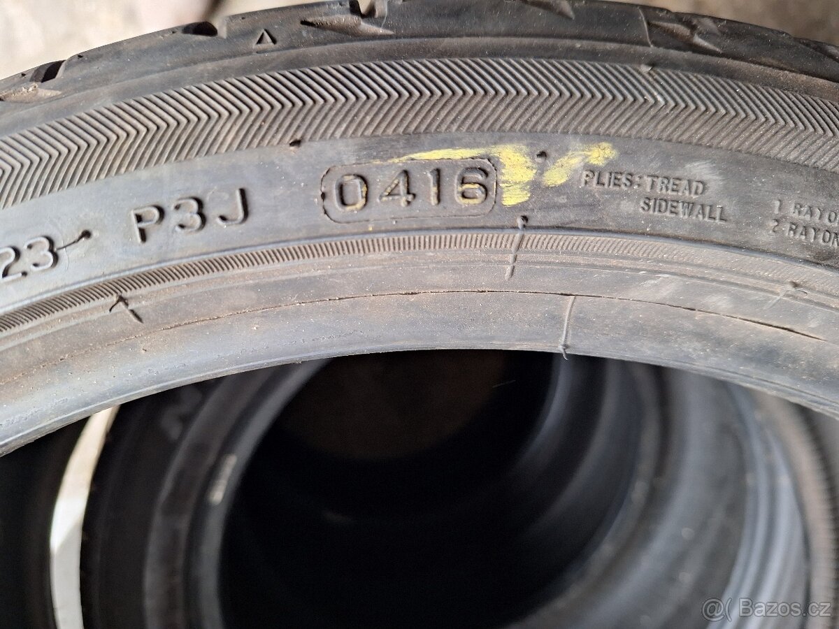 Prodám letní pneu 245/35/19 Bridgestone - 6