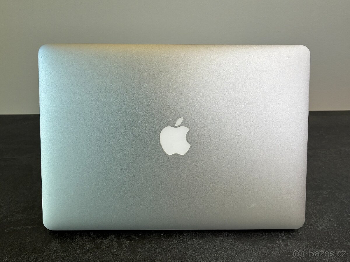 MacBook Air 13'' 2015 / i5 / 4GB / 128GB SSD - DPH - 6