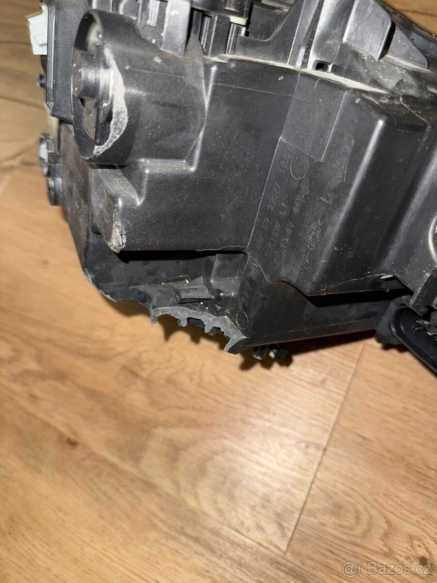 Světlomet Škoda Scala - 6